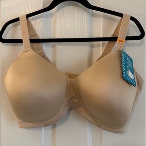 Vanity Fair lightly padded, no wire bra.  40DD